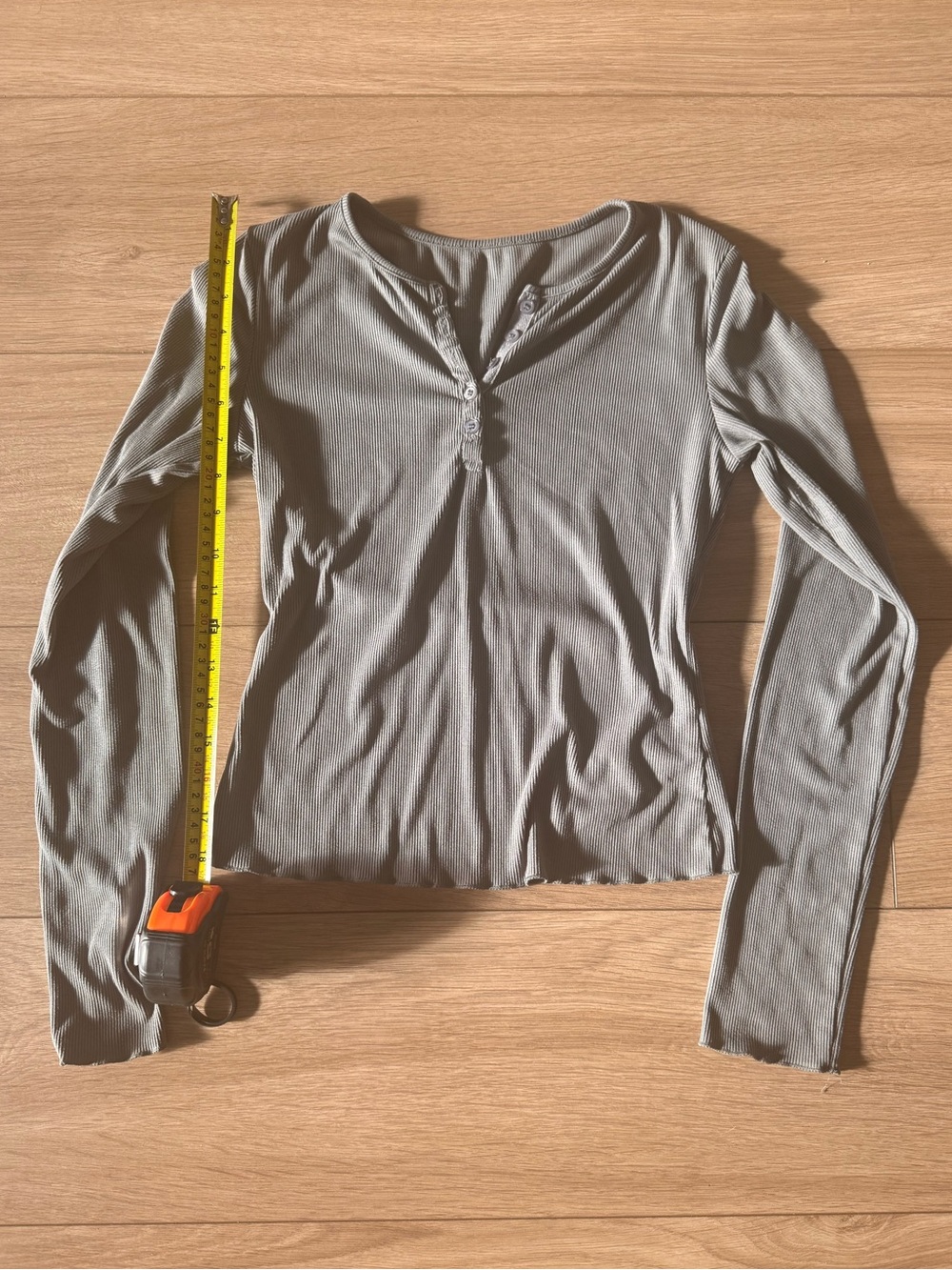 Women's Long-Sleeve Henley Top in Gray